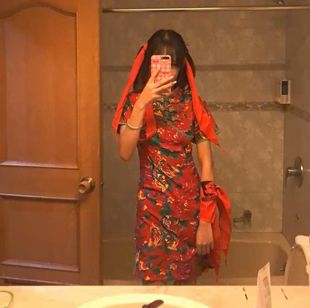 红色国潮女孩花布旗袍款，年轻改良款女中国风连衣裙炸街文艺演出服