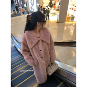 王少女(王少女)的店，粉色长款翻领毛绒，大衣2024冬季气质宽松显瘦毛茸茸外套