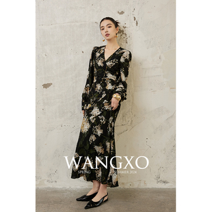 wangxo丨定制水印面料双皱底布丨v领交叉绑带，围裹式鱼尾连衣裙女