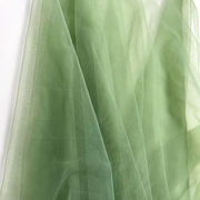 牛油果绿草绿色网纱布料婚庆布置纱幔加密柔软婚纱礼服裙汉服面料