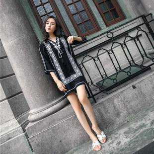 夏季连衣裙呛口小辣椒SUN系列黑色显瘦棉麻刺绣旅行穿搭短裙