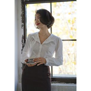 Ching's 复古气质镂空刺绣领上衣女士长袖内搭白衬衫设计感小众春
