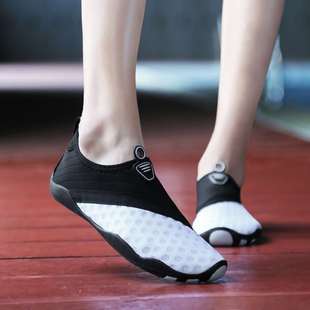 瑜伽鞋室内健身鞋女减震跑步机专用软底跳绳防滑男深蹲训练袜子鞋