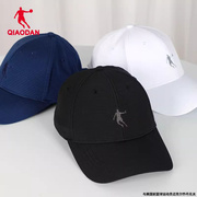 中国乔丹运动帽聚酯纤维三色可选透气舒适鸭舌帽挡风遮阳弧形帽檐