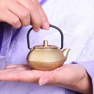 迷你茶宠小铁壶水壶小容量，铸铁壶袖珍，小茶壶茶玩功夫茶艺摆件玩具
