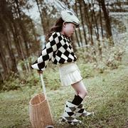 女童秋季针织衫重工立体编织黑白渐变格子长袖，毛衣裙裤套装