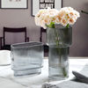 免运现代简约花瓶，竖纹玻璃花瓶创意酒店卧室，客厅插花装饰花瓶