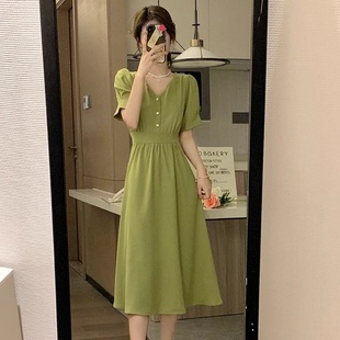 茶歇法式v领牛油果绿连衣裙女夏季设计感小众气质收腰系带a字长裙