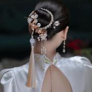 中式婚纱汉服头饰秀禾流苏金色新娘婚礼配饰发簪旗袍古装跟妆造!