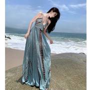 吊带连衣裙女秋薄款异域风情，复古风波西米亚沙滩裙子，泰国度假长裙