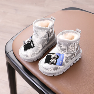 男女童幼儿雪靴防水加厚绒，保暖大棉鞋，0一1-2-3岁婴儿软底短靴子