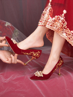 婚鞋女新娘鞋不累脚结婚鞋，中式禾秀婚纱两穿红色，高跟鞋小众高级感