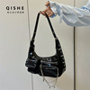 奇设qishe品牌原创女包铆钉机车，复古潮流多口袋腋下手提单肩包袋