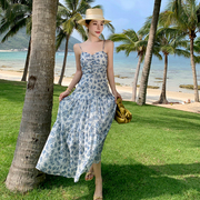 三亚拍照沙滩裙女蓝色法式性感雪纺吊带碎花裙海边度假连衣裙超仙