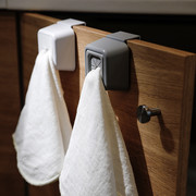 日本免打孔毛巾塞抹布，收纳挂架创意磁吸擦手巾置物架厨房柜门挂钩