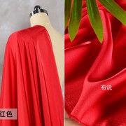 大红色加厚双面醋酸锻两面，轻奢顺滑连衣裙，吊带设计礼服面料