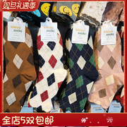 韩国进口袜子东大门kikiyasocks棉袜女短袜，时尚菱形格中筒袜