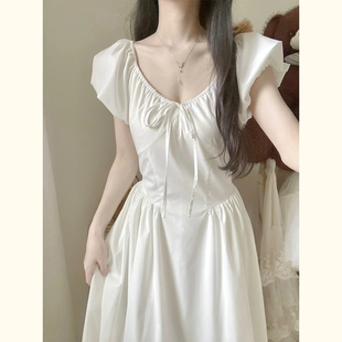 高级感白色泡泡袖v领连衣裙女夏季小个子，设计感显瘦仙女长裙