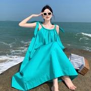 法式湖蓝色挂脖吊带连衣裙子女，夏气质(夏气质)高级感三亚海边度假沙滩长裙