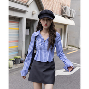 觅定蓝色条纹衬衫女秋季法式独特别致韩系衬衣，收腰短款长袖小上衣