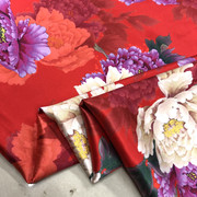 重磅真丝缎40姆米布料，喷绘印花红色底牡丹花，桑蚕丝绸旗袍服装面料