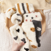 水貂绒冬季保暖袜子女，毛绒加厚中筒袜女士，松口月子黑白图案睡眠袜