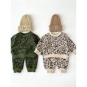 婴幼儿童洋气小豹纹长袖衣服套装宝宝外穿秋季卫衣炸街卫裤两件嗤