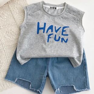 韩范儿(韩范儿)~儿童套装，夏季字母灰色无袖，牛仔短裤两件套男女宝宝潮