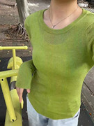 初春黄绿粉紫圆领长袖不规则下摆，薄款针织毛衣淑女修身打底衫上衣