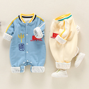 婴儿衣服春装长袖1-3个月男宝宝外出爬服7卡通春秋新生满月连体衣