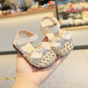 女宝宝凉鞋1一2-3岁小童，公主夏季婴儿鞋子透气防滑软底学步鞋
