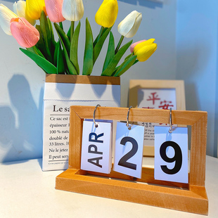 创意木质翻页日历摆件办公室桌面，装饰品日期牌拍摄拍照小道具摆设