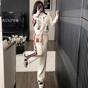 LILY MOST高级感白色运动套装女秋F2023休闲厚棉高腰直筒裤两件套
