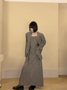 xandra24春夏灰色法式长裙西装，两件套时尚休闲廓形上衣吊带连衣裙