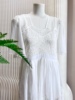 sale白色镂空蕾丝连衣裙，短款蝙蝠袖清纯小白花，收腰系带甜美穿搭