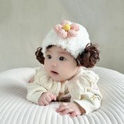 女宝宝毛线帽冬季可爱小辫假发婴儿帽子加厚护耳帽花朵公主风