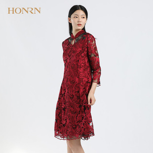 HONRN/红人秋季女装立领蕾丝连衣裙商场同款HE33OL349