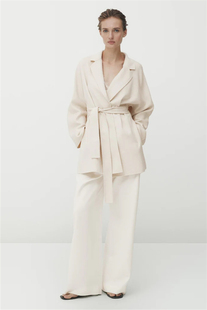 MassimoDutti女装 秋冬 高级短版米白色羊毛大衣 06419520712