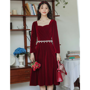 2023秋季长袖高级感丝绒长裙，长袖红色订婚礼服，裙收腰显瘦
