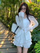 套装女白色V领长袖衬衫早秋荷叶边半身裙短裙时尚设计感两件套