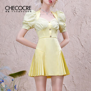 茬客淡黄色连衣裙夏季复古甜美宫廷风泡泡，袖拼接设计感百褶裙