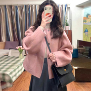 高级感粉色毛呢外套，女短款秋冬装韩版小个子文艺，复古呢子大衣