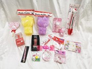 发售Hello Kitty 化妆包/剪/项链/蓝芽耳机/便条本等 -15款