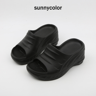 sunnycolor增高跟拖鞋，女夏季外穿一字拖松糕厚底凉拖坡跟沙滩鞋