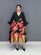2024春季韩版时尚v领宽松大码蝙蝠袖连衣裙气质显瘦女装