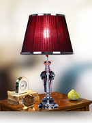 红色温馨卧室水晶台灯，结婚房现代简约时尚，欧式装饰客厅创意床头灯