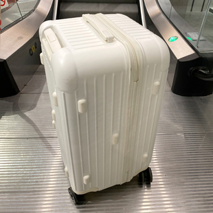 马东强超大容量学生行李箱女超轻拉杆箱，30寸密码网红32旅行箱包男