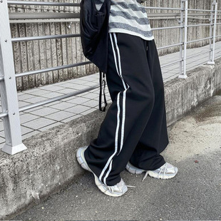 韩国男装东大门休闲裤侧边双条纹，拼接直筒宽松男长裤秋季