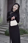 她来了复古馆黑色旗袍秋冬季国民复古盘扣新中式针织改良连衣裙女
