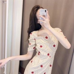 sandro moscoloni2021夏初恋森系法式茶歇设计感泡泡袖连衣裙